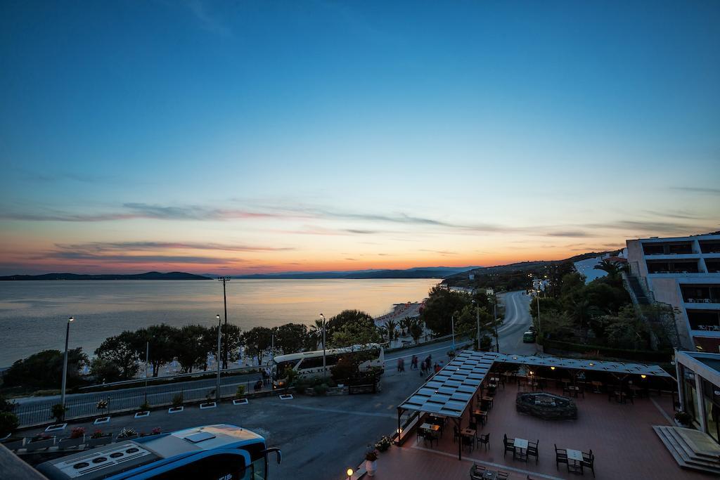 Xenios Theoxenia Hotel Ouranoupoli Esterno foto