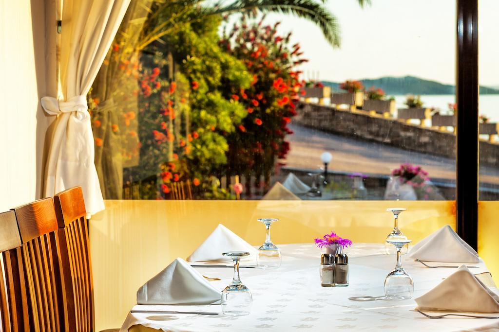 Xenios Theoxenia Hotel Ouranoupoli Esterno foto