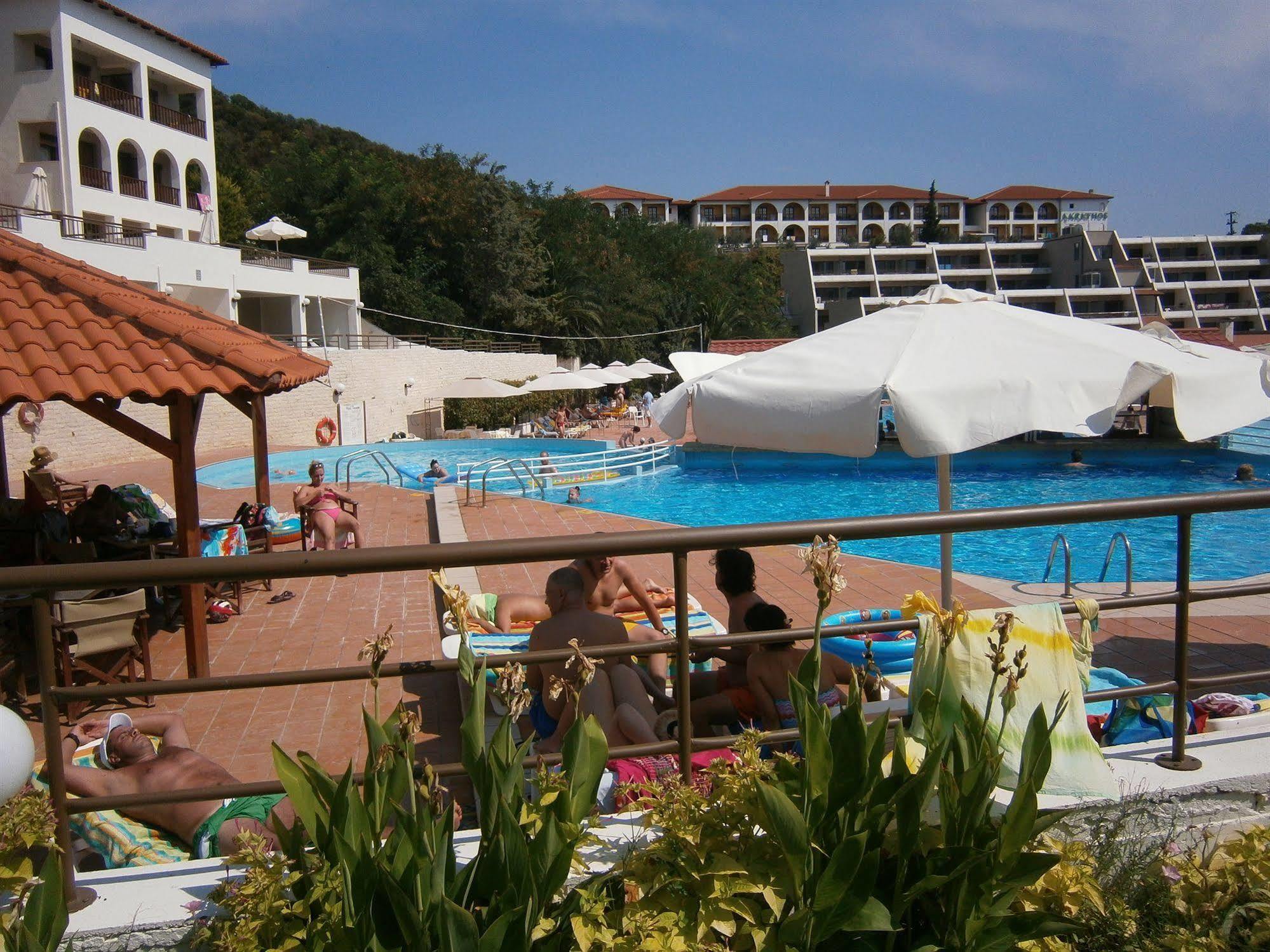 Xenios Theoxenia Hotel Ouranoupoli Esterno foto