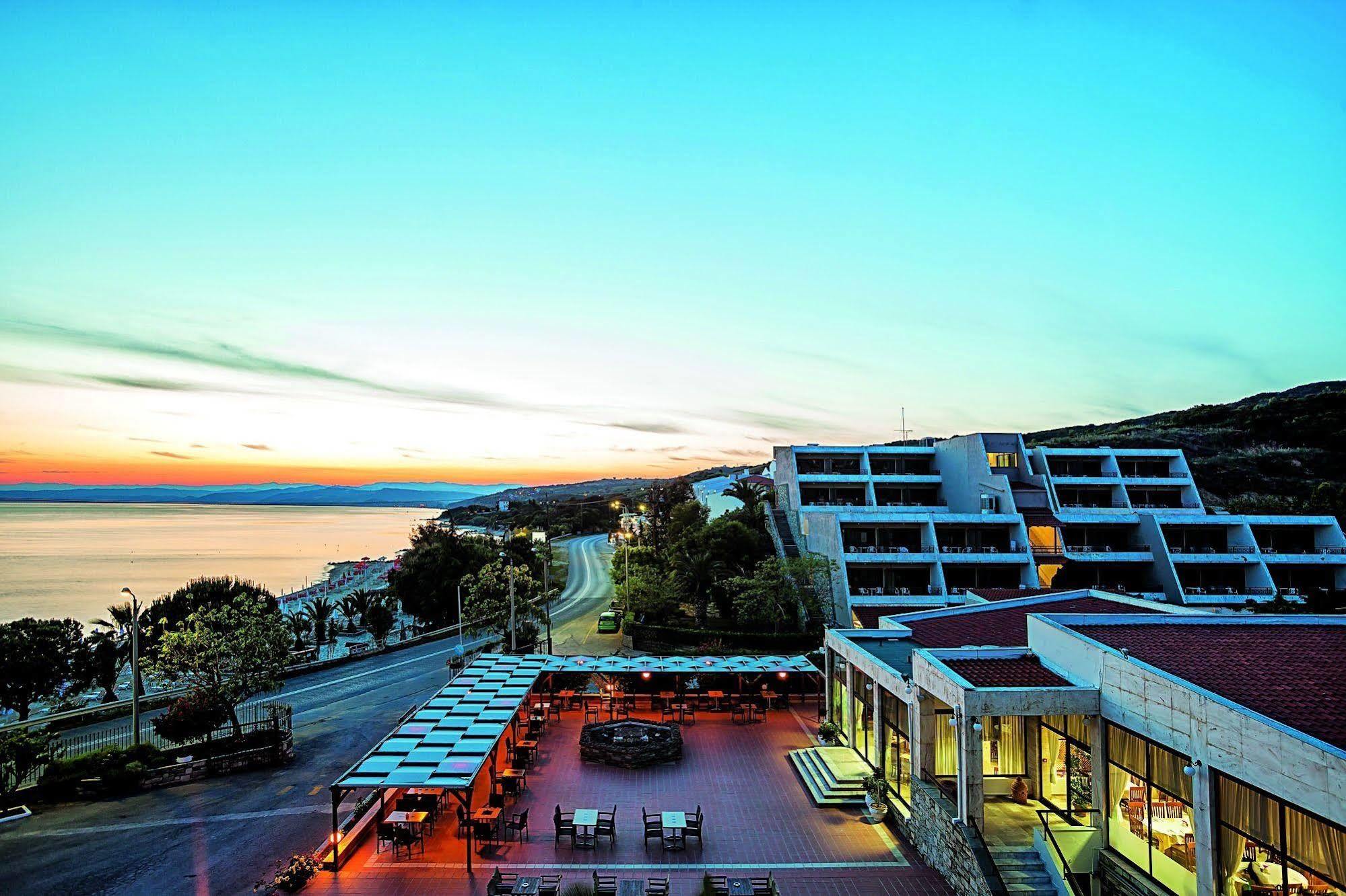 Xenios Theoxenia Hotel Ouranoupoli Esterno foto